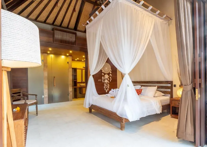 Ruby Romance Oceanside Villa Tejakula